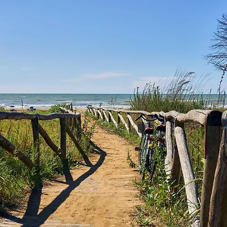 Bright Close To Ponente Beach - Beahost Apartament